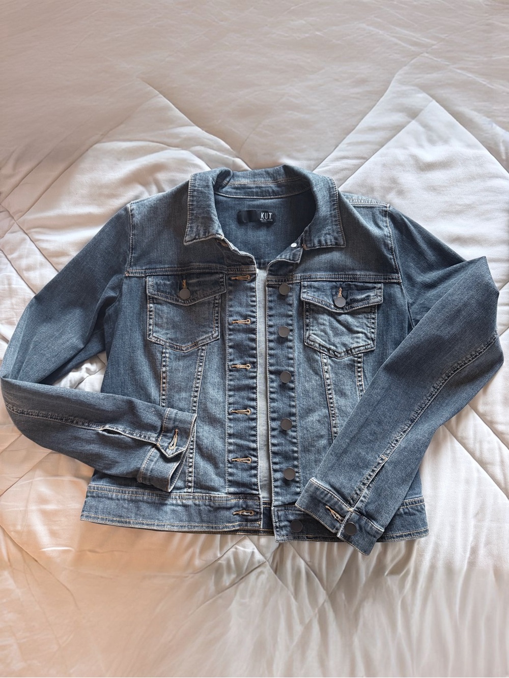 KUT from the Kloth Helena Denim Jacket
NWOT - Picture 6 of 9